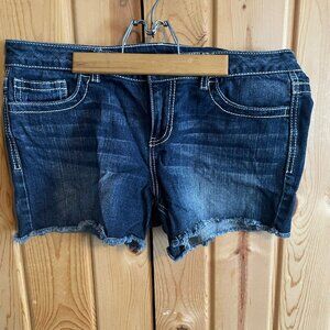 Maurice's Shorts 11/12